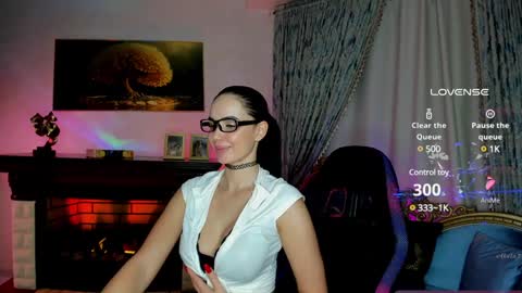Snapshot of _bounty_69_ chatting on 01-19-25, 07:58 lovense squirt bigboobs anal online show from 01-19-25, 07:58