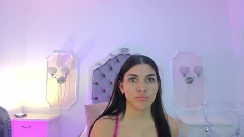 Snapshot of _brenda_becker chatting on 11-22-25, 07:46 Brenda online show from 11-22-25, 07:46