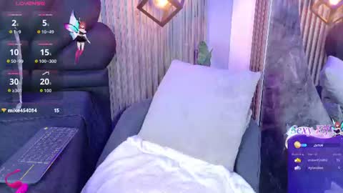Snapshot of _charlotte_queen_ chatting on 07-28-26, 03:43 _charlotte_queen_ online show from 07-28-26, 03:43