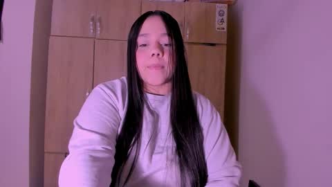 Snapshot of _chelsea_24 chatting on 11-29-25, 04:37 _chelsea_24 online show from 11-29-25, 04:37