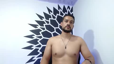 Snapshot of _christopher_dennis_ chatting on 01-10-25, 04:54 CRIS online show from 01-10-25, 04:54