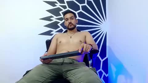 Snapshot of _christopher_dennis_ chatting on 02-20-25, 01:25 CRIS online show from 02-20-25, 01:25