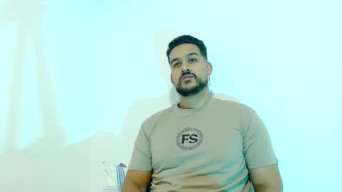 Snapshot of _christopher_dennis_ chatting on 02-07-26, 01:09 CRIS online show from 02-07-26, 01:09