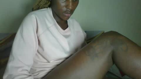 clara online show from 12-04-25, 07:39