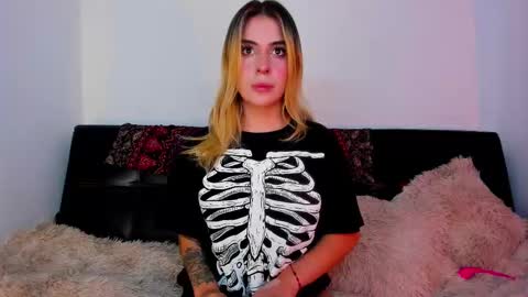  Chloe  online show from 02-18-25, 03:53