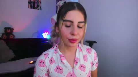  Chloe  online show from 11-03-25, 10:42