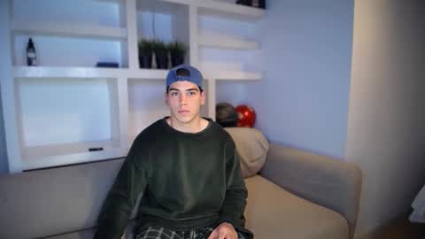 Snapshot of _couplevibes chatting on 11-16-25, 06:24 _couplevibes online show from 11-16-25, 06:24