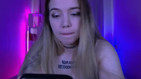 Nica online show from 09-14-25, 05:17