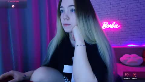 Nica online show from 09-19-25, 06:59