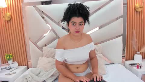 _curly_beauty online show from 02-19-26, 02:35