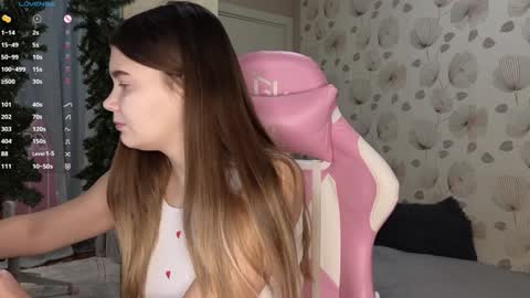 Snapshot of _cute_ice chatting on 01-02-25, 06:07 _cute_ice online show from 01-02-25, 06:07