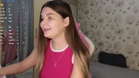 Snapshot of _cute_ice chatting on 01-17-25, 05:00 _cute_ice online show from 01-17-25, 05:00