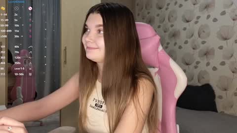 Snapshot of _cute_ice chatting on 01-29-25, 04:47 _cute_ice online show from 01-29-25, 04:47