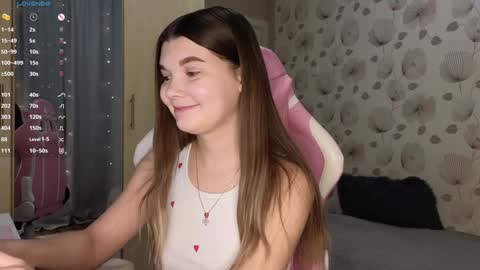 Snapshot of _cute_ice chatting on 02-02-25, 03:43 _cute_ice online show from 02-02-25, 03:43