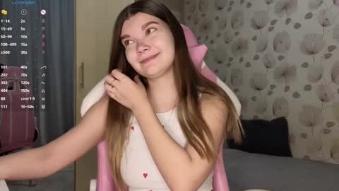 Snapshot of _cute_ice chatting on 02-14-25, 05:09 _cute_ice online show from 02-14-25, 05:09