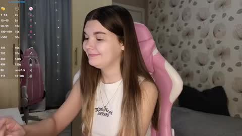 Snapshot of _cute_ice chatting on 03-04-25, 05:42 _cute_ice online show from 03-04-25, 05:42