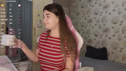 Snapshot of _cute_ice chatting on 09-12-25, 04:45 _cute_ice online show from 09-12-25, 04:45