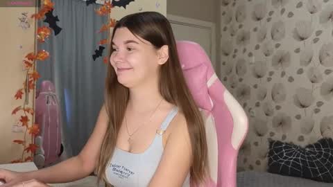 Snapshot of _cute_ice chatting on 10-23-25, 06:34 _cute_ice online show from 10-23-25, 06:34