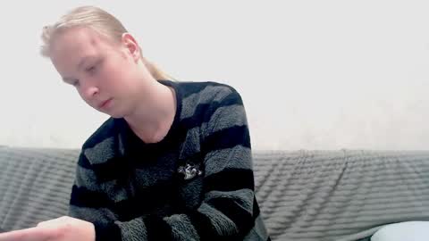 Snapshot of _dash_ chatting on 12-21-24, 04:57 Tony online show from 12-21-24, 04:57