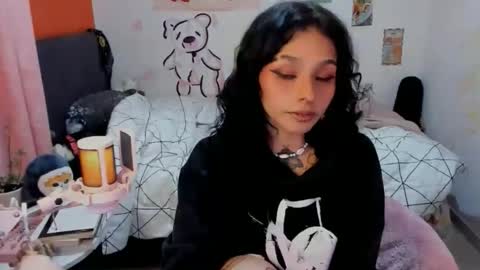 Pao online show from 12-17-25, 04:18