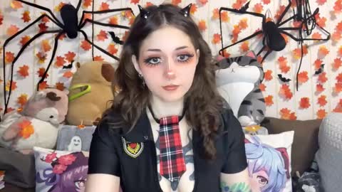 Kate online show from 09-24-25, 06:33