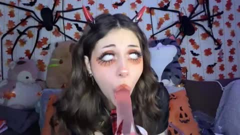 Kate online show from 10-01-25, 05:24