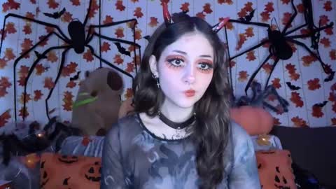 Kate online show from 10-04-25, 05:05