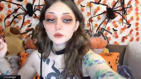 Kate online show from 10-17-25, 07:16