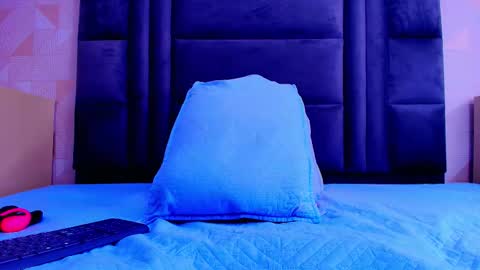 Dione online show from 10-27-25, 07:18