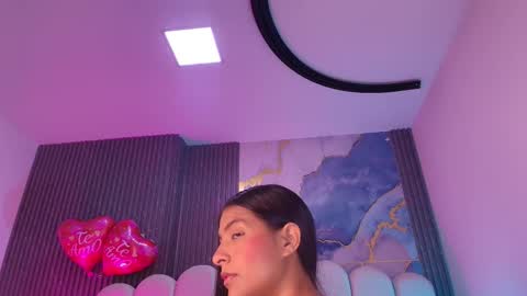 Dione online show from 03-04-26, 07:53