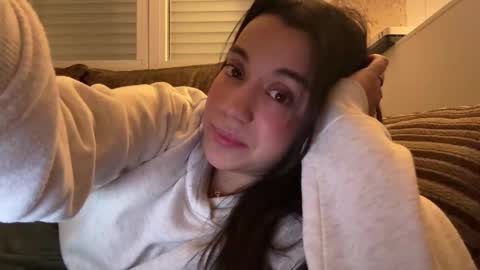  elena barra online show from 11-20-25, 08:52