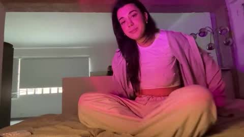  elena barra online show from 12-04-25, 03:10