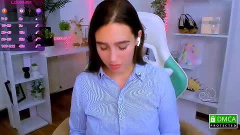 Lizzy  online show from 11-30-25, 10:14