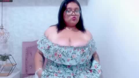 Snapshot of _ellhe chatting on 12-04-24, 03:54 Ellhe online show from 12-04-24, 03:54