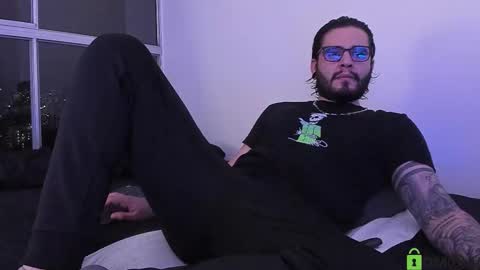  -         online show from 11-08-25, 01:50