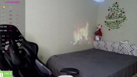 chloue and Gretta online show from 12-27-24, 06:03