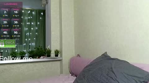 chloue and Gretta online show from 12-02-25, 10:20