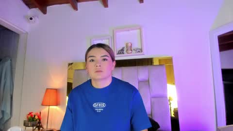 Isabella online show from 01-31-25, 12:07