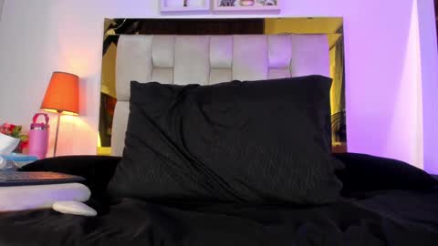 Isabella online show from 03-06-25, 03:13