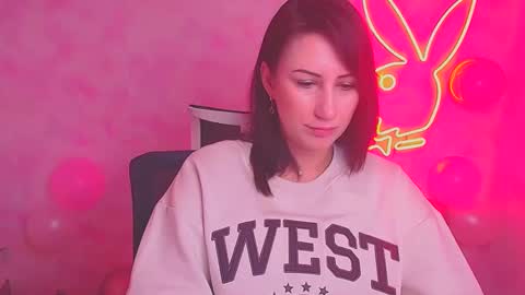 Emma online show from 02-12-25, 01:16