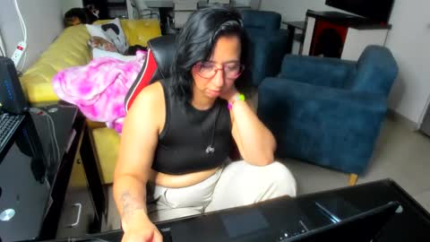 Emma online show from 01-29-25, 12:54