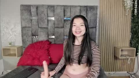 Snapshot of _emma_xoxo chatting on 12-15-25, 11:03 _emma_xoxo online show from 12-15-25, 11:03