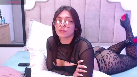  Erica Vanderhill  online show from 02-25-25, 10:29