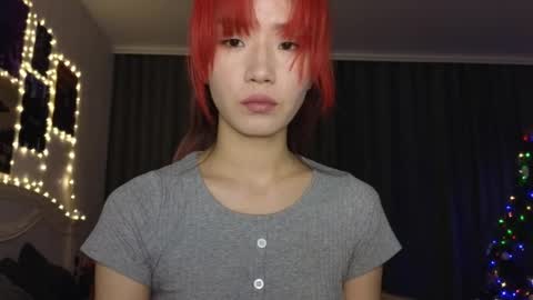 Snapshot of _eve____ chatting on 12-26-24, 10:09 EveEva online show from 12-26-24, 10:09