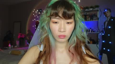 Snapshot of _eve____ chatting on 11-04-25, 12:43 EveEva online show from 11-04-25, 12:43