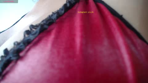 Snapshot of _exa_ chatting on 01-26-25, 05:13 Exa help me position myself with your thumb up thanks online show from 01-26-25, 05:13