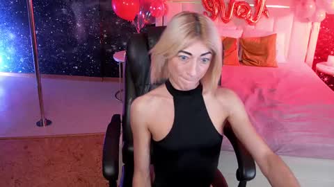 Snapshot of _f_r_a_u_ chatting on 03-05-25, 07:16  F R A U  online show from 03-05-25, 07:16