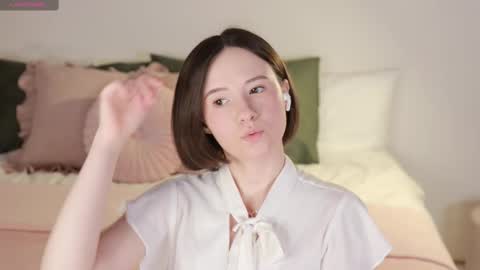 Essie  online show from 03-07-25, 07:52