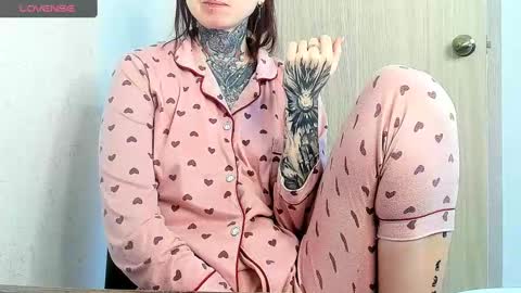 Alis online show from 03-11-25, 07:04