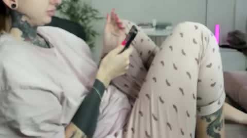 Alis online show from 11-26-25, 10:27